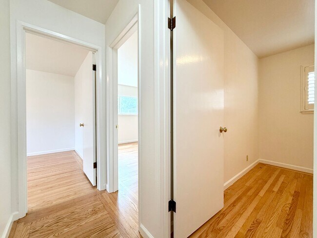 Building Photo - Newly Remodeled San Bruno Home - Easy SF/Silicon Valley Commute