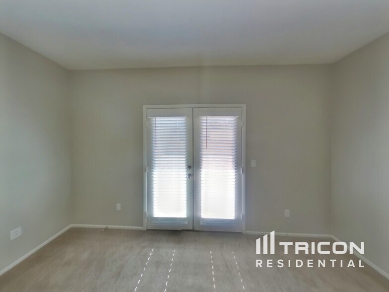 Building Photo - 3613 E Carisbrook Dr