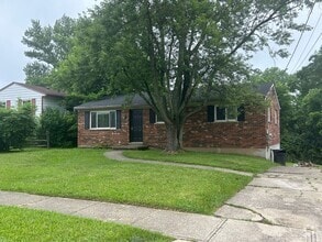 Building Photo - 3 Bedroom House