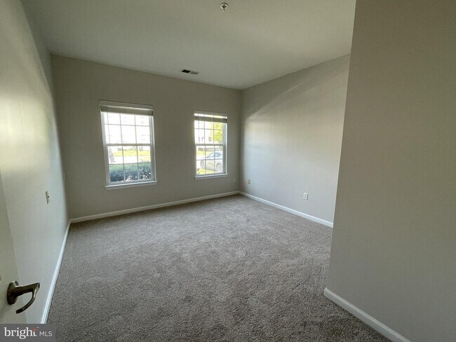 Building Photo - 5307 Wyndholme Cir