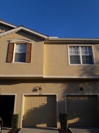 Building Photo - Annual unfurnished-3 bedroom, 2 bath condo with garage in gated community!