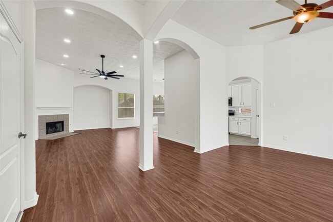 Building Photo - 22127 Nobles Crossing Dr