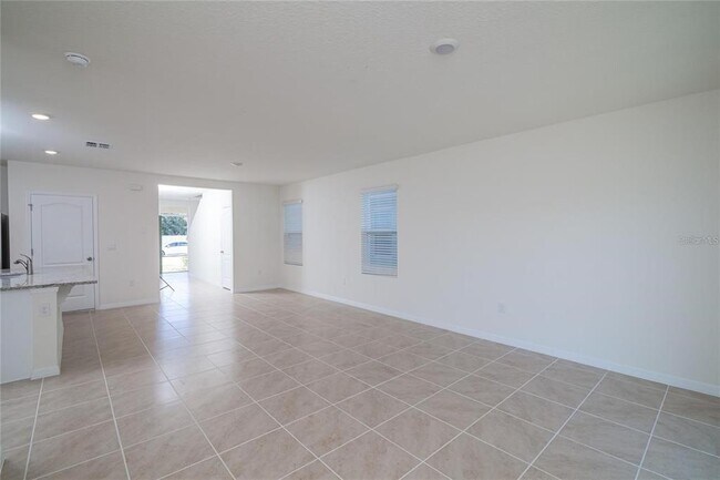 Building Photo - 2119 Tay Wes Dr