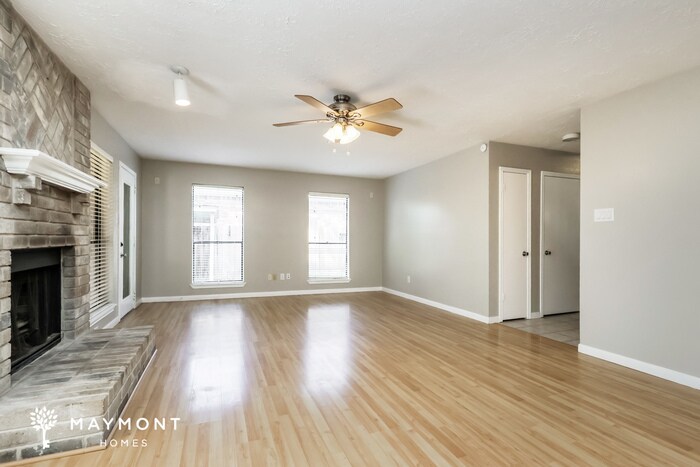 Building Photo - 2024 Northampton Dr