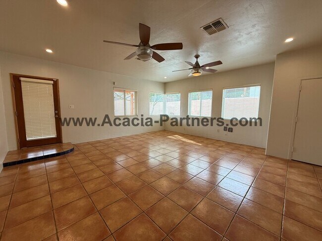 Building Photo - Spacious Four Bedroom Home
