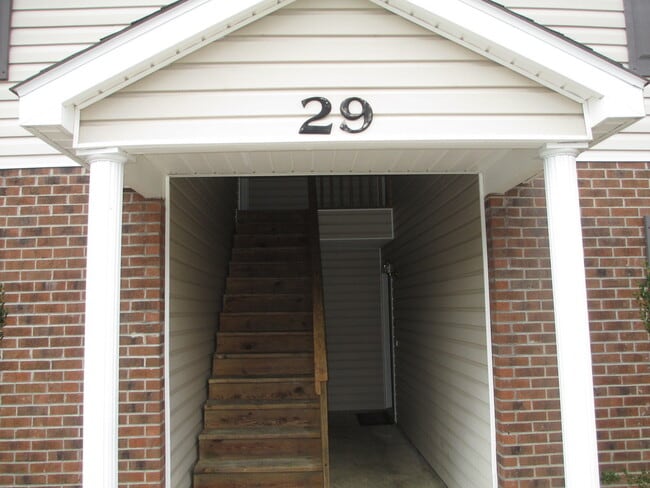 Building Photo - 29 Mustang Ct
