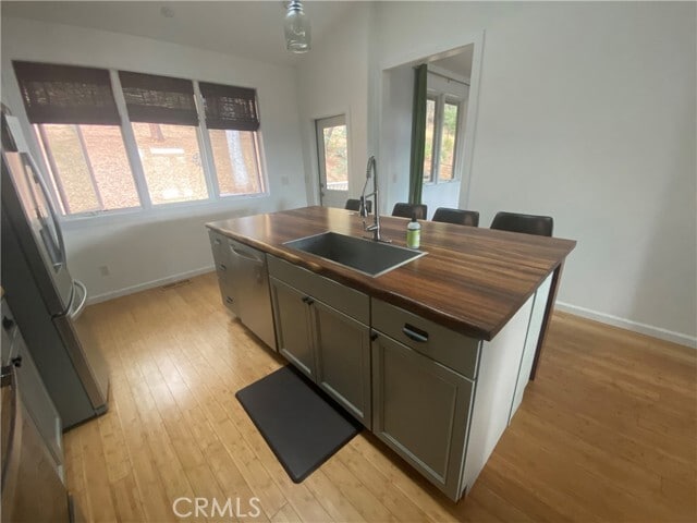 Building Photo - 18700 Oak Grove Rd