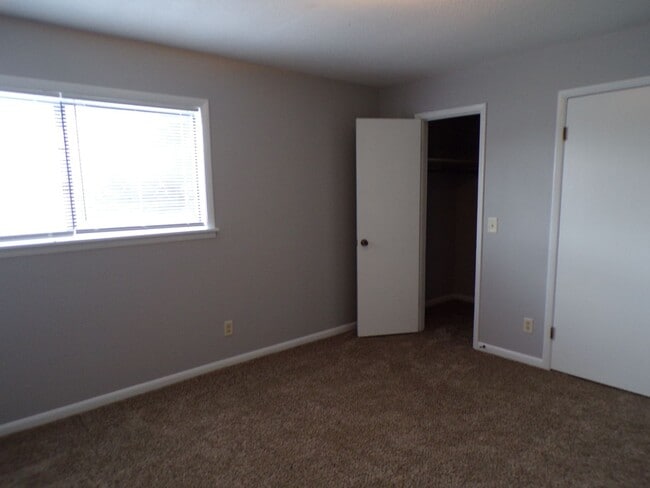 Building Photo - Anthony Circle Townhomes, Enterprise, AL