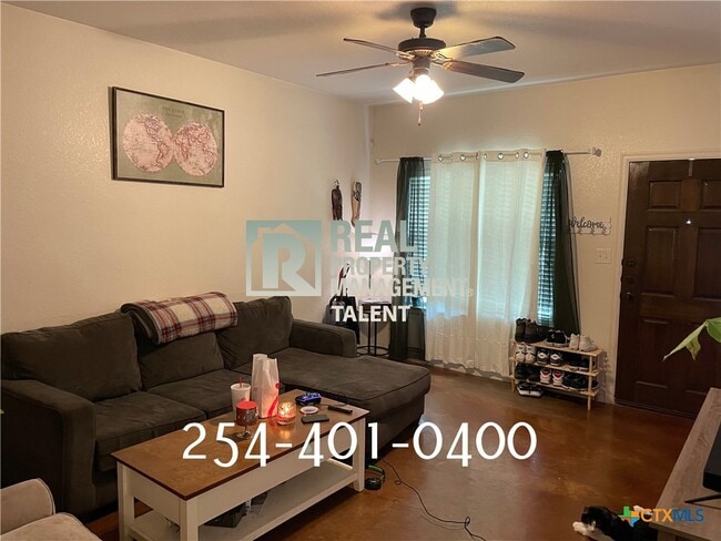 Building Photo - 602 Karey Dr