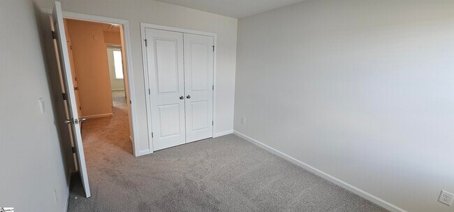 Building Photo - 794 Embark Cir