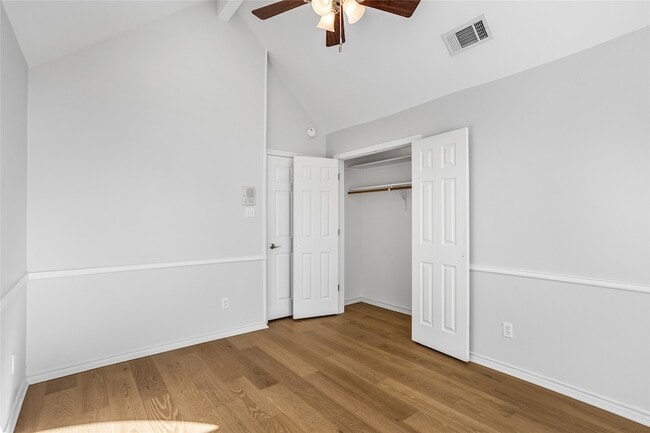 Building Photo - 2942 Woodland Hills Dr