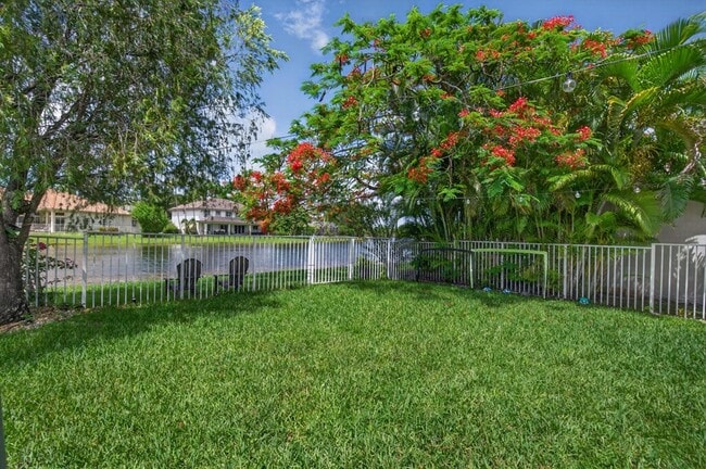 Building Photo - 1374 Canary Island Dr
