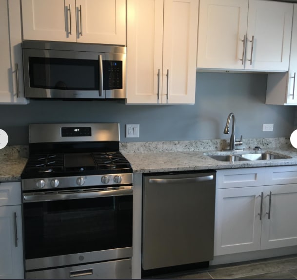 Building Photo - 163 Hemlock St