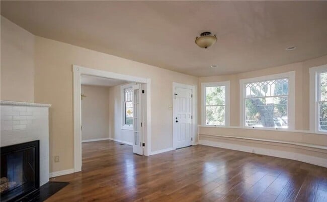 Building Photo - 1263 Pismo St
