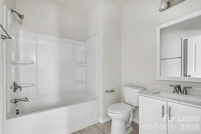 Building Photo - 10016 Hemingway Pl