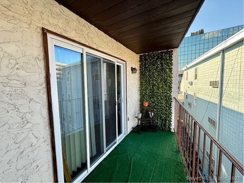 Building Photo - 16 Houston Terrace