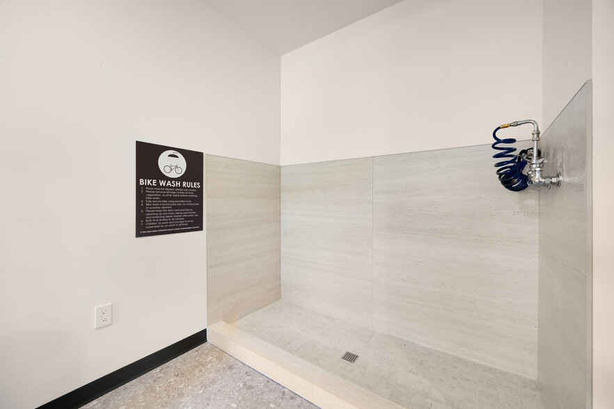 Bike Wash - 4340 E Haystack St