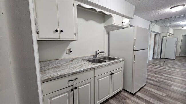 Building Photo - 2771 SW 3rd St