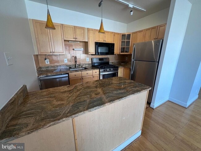 Building Photo - 1245 13th St NW