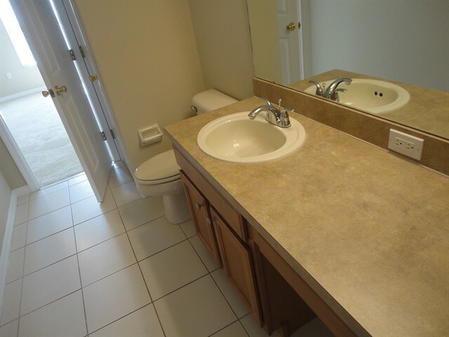 Building Photo - 8840 Royal Enclave Boulevard