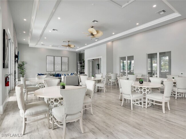 Building Photo - 268 Indies Dr E