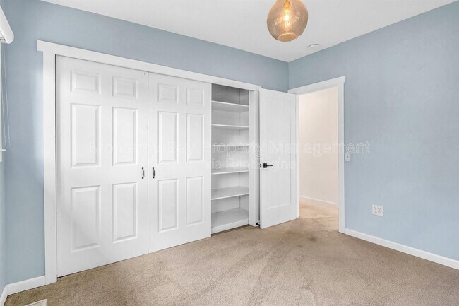 Building Photo - 3057 Otto Dr