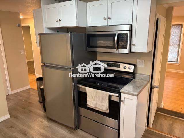 Building Photo - 415 Decatur Ave N