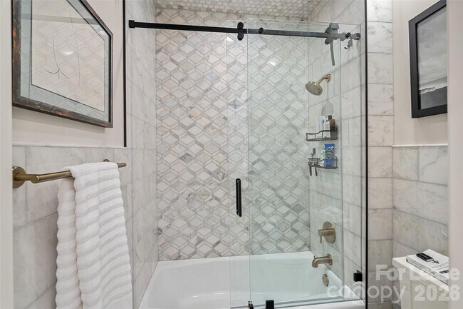 Building Photo - 310 Arlington Ave