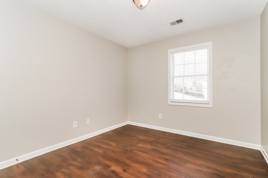 Building Photo - 34 Etowah Ridge Dr SW