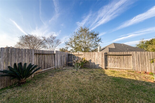 Building Photo - 19214 Garrett Knolls Ln