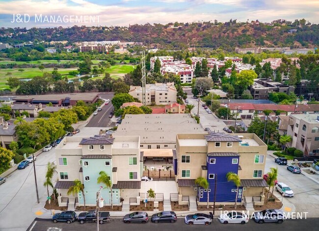 Building Photo - Gorgeous Townhome w/ Rooftop Decks and Oce...