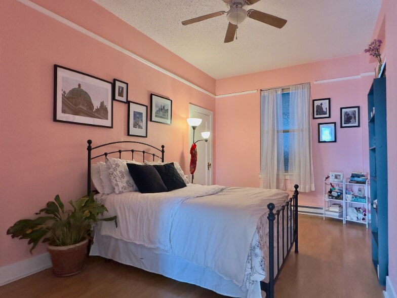 Building Photo - 21 N Last Chance Gulch