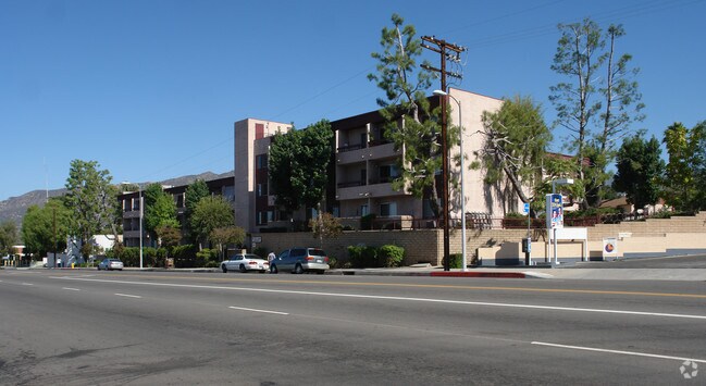Building Photo - Foothill Gardens