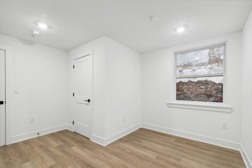 Building Photo - 1834 N 18th St