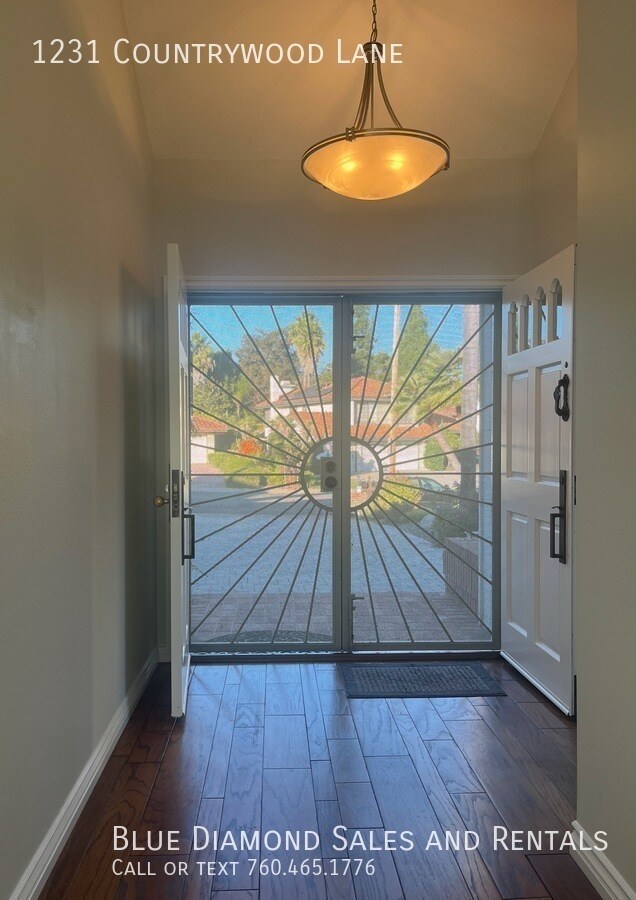 Building Photo - 1231 Countrywood Ln