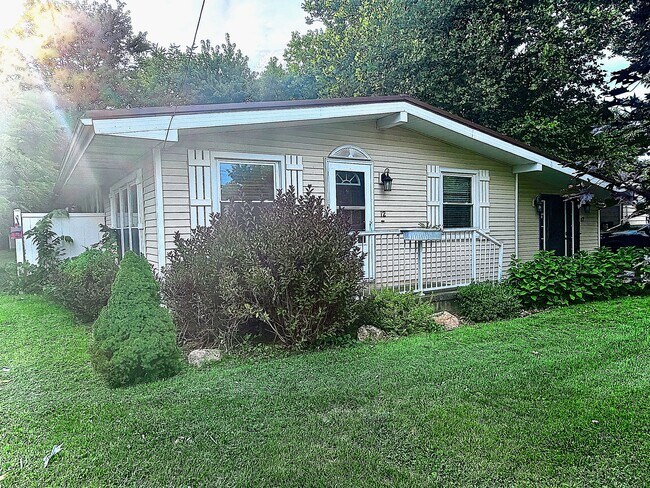 Building Photo - 12 Heiser Dr