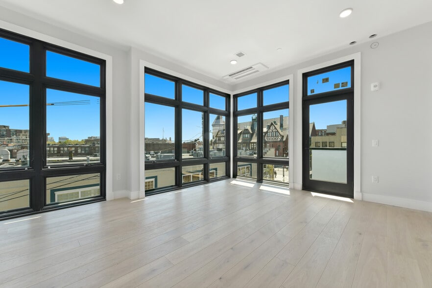 Building Photo - 14 Green St