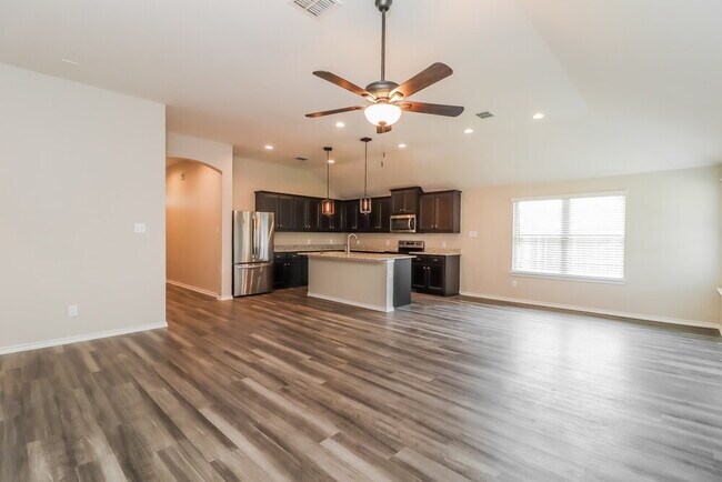 Building Photo - 424 Bishopgate Ct