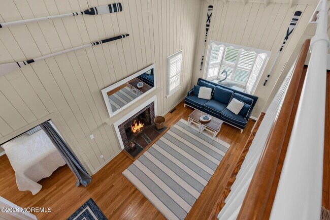 Building Photo - 215 Neptune Pl