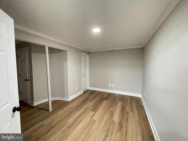 Building Photo - 9440 Flowerden Ln