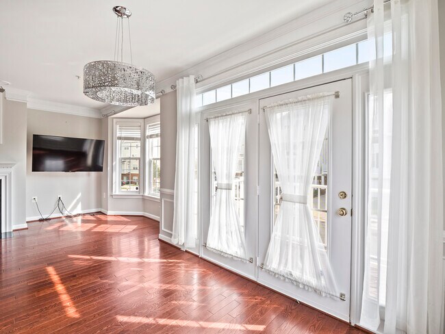 Building Photo - 2498 Curie Ct