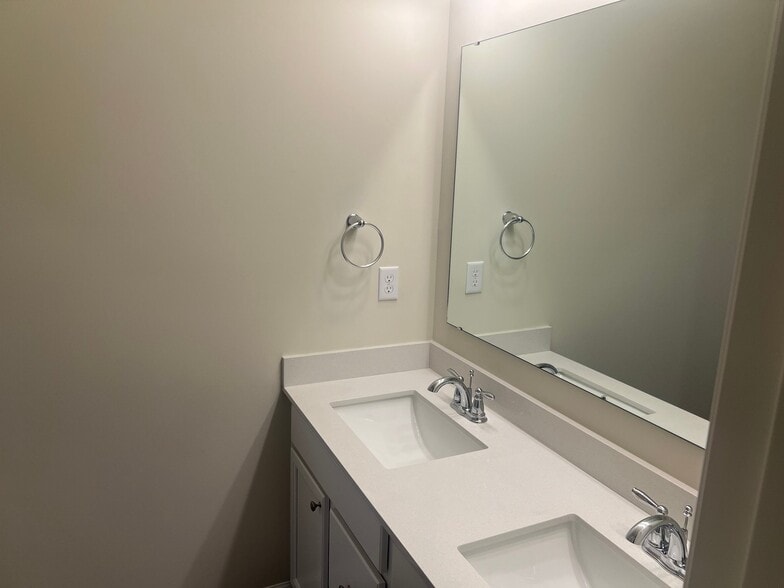 Building Photo - 7328 Selah Ln