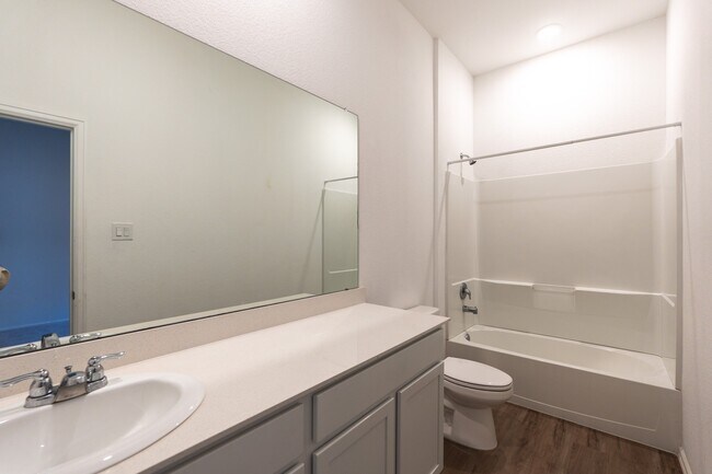 Building Photo - 27006 Breakaway Ln