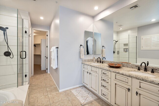 Building Photo - 20802 N Grayhawk Dr