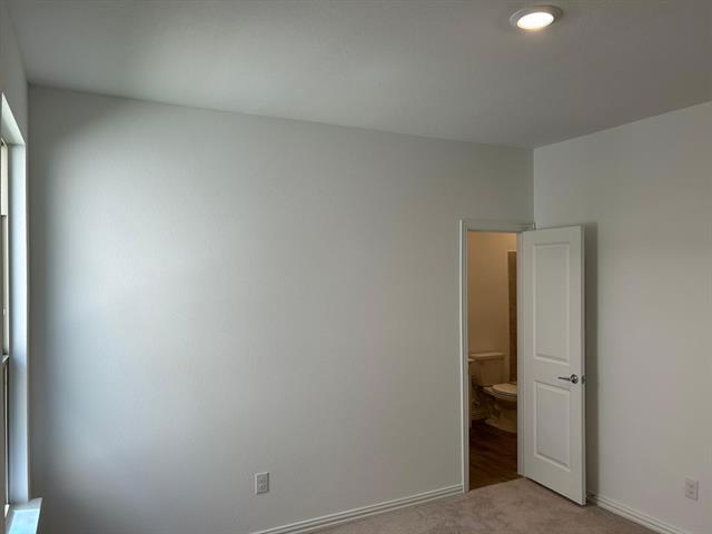 Building Photo - 724 Penvenen Pl