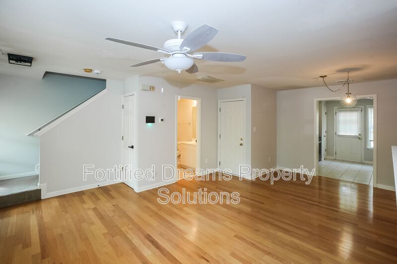 Building Photo - 8326 Brickle Ln