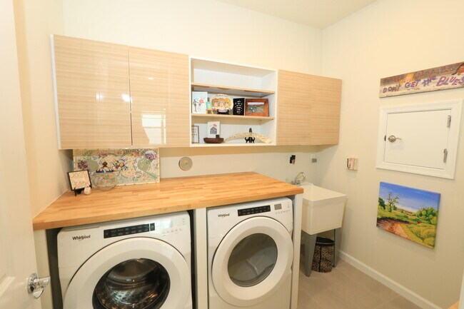 Building Photo - 13412 SW Vermillion Cir