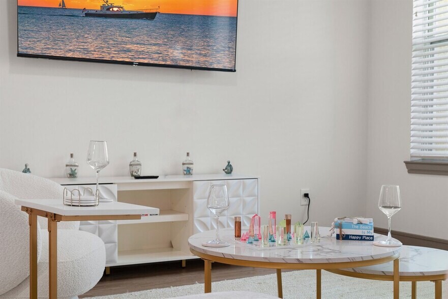 Building Photo - 8890 Founders Square Dr