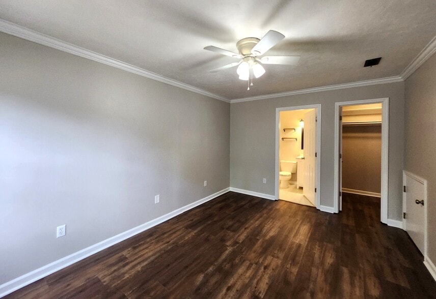 Building Photo - 550 Teal Ln