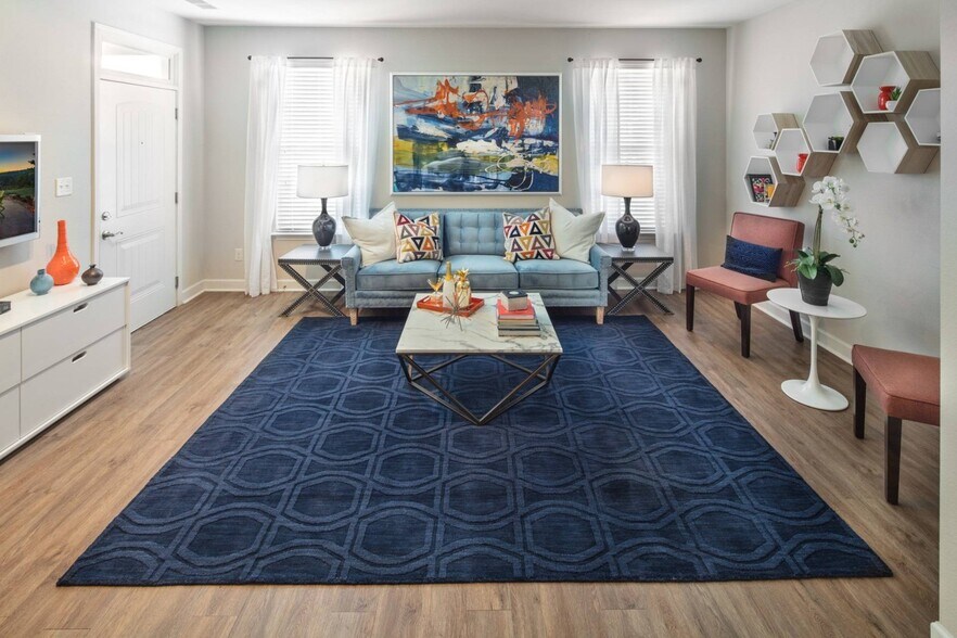 Living Room - Retreat at Greystone